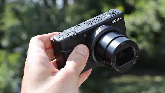 Lost Black Sony ZV-1 II Vlog Camera Noosa